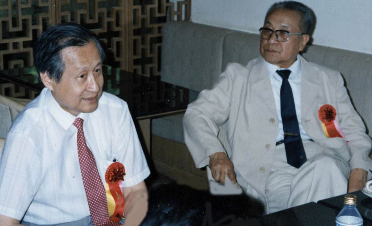 中國(guó)經(jīng)濟(jì)體制改革基金會(huì)高尚全：追思安志文同志